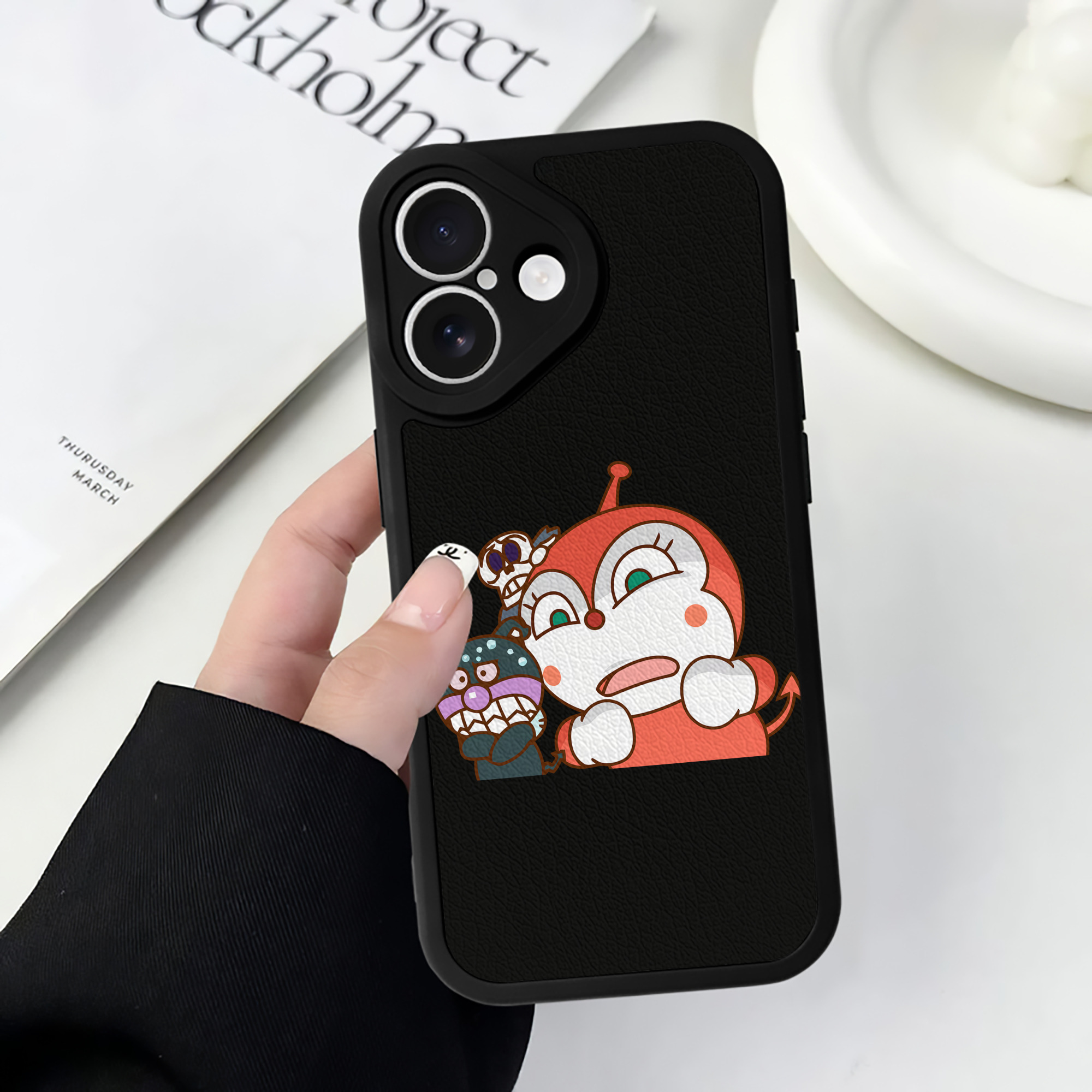 （画像用） アンパンマン Anpanman 【iPhone 16シリーズ対応】シリコンスマホケース（レザー調） 材質：シリコン